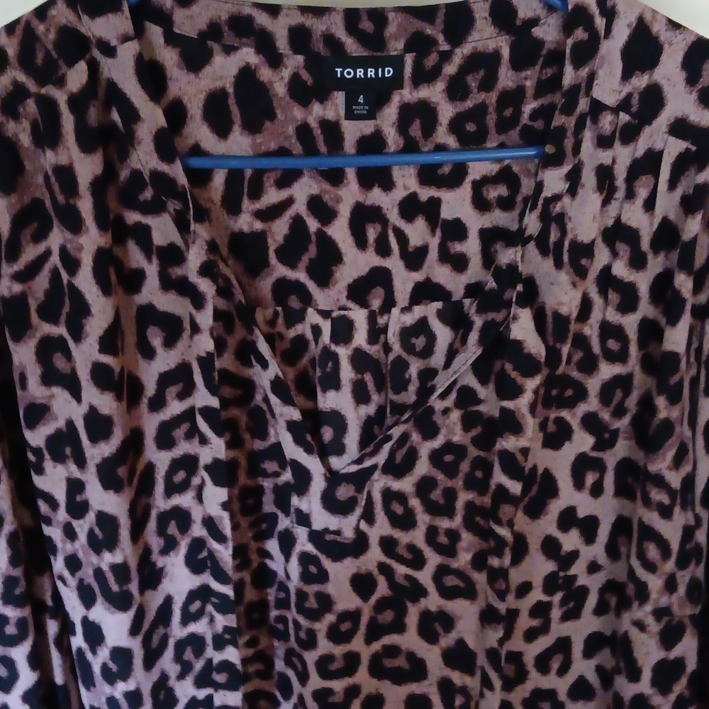 Torrid 4 Leppard print